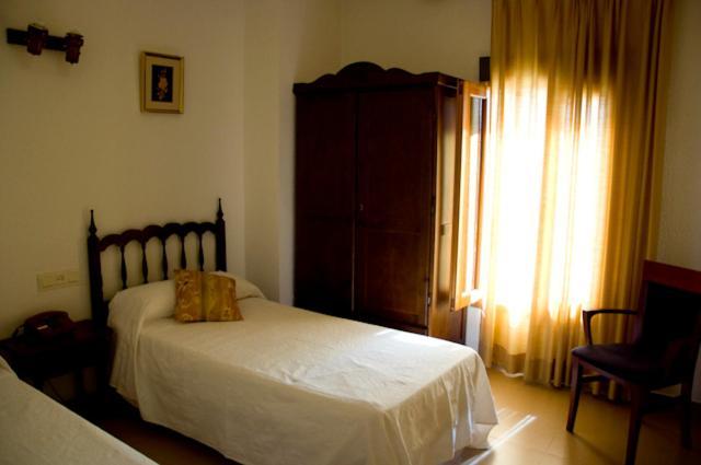 Hotel Alvarez Tuejar Phòng bức ảnh